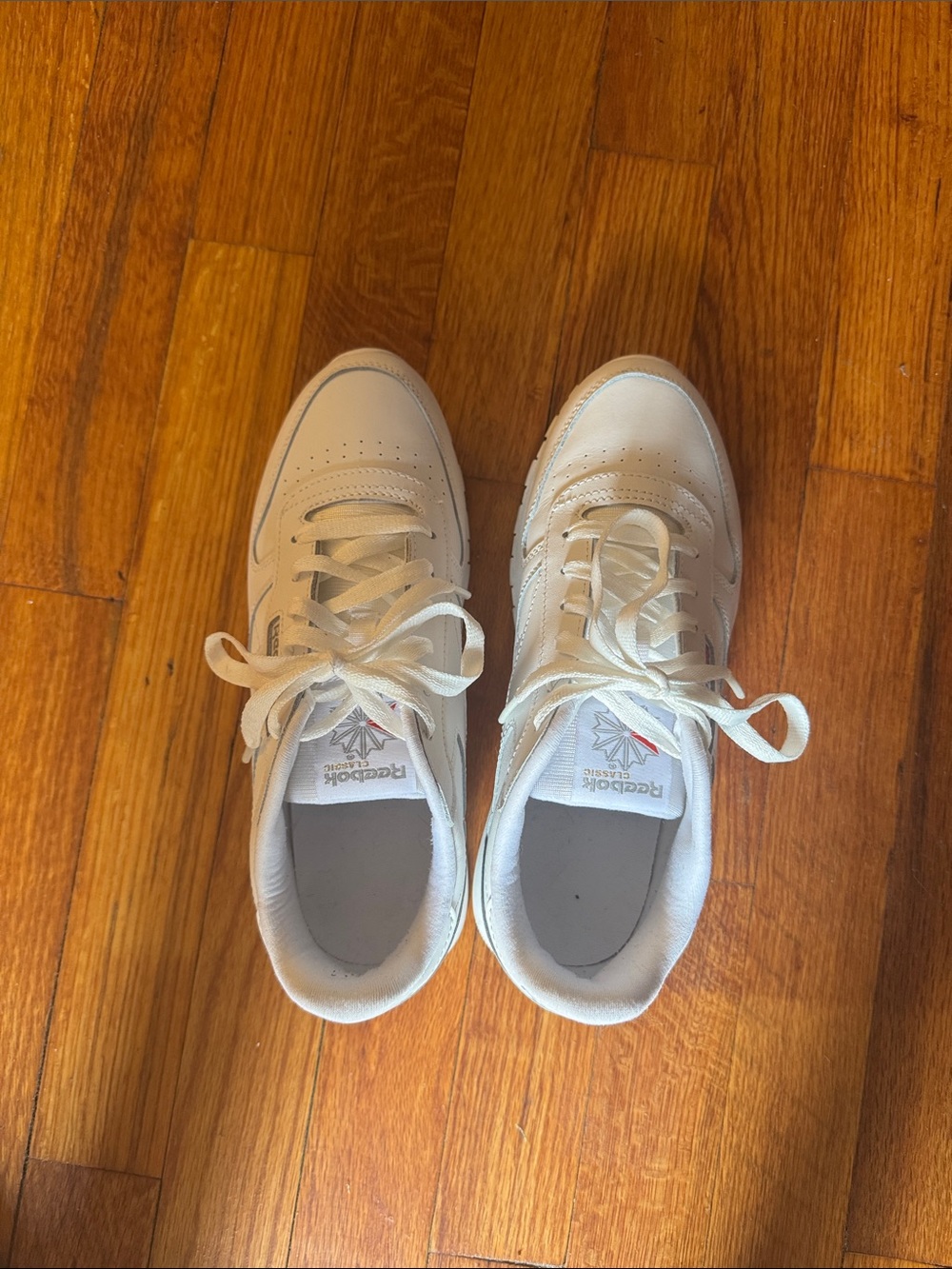 Reebok Men's White Low-Top Leather Sneakers